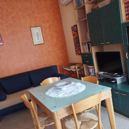 Casa Di Ghito Apartment เชฟาลู ภายนอก รูปภาพ